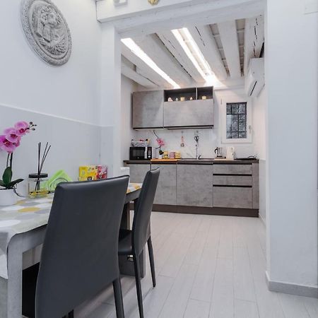 Palazzo Dolfin - Piazza San Marco Lovely Apartment Венеция Екстериор снимка