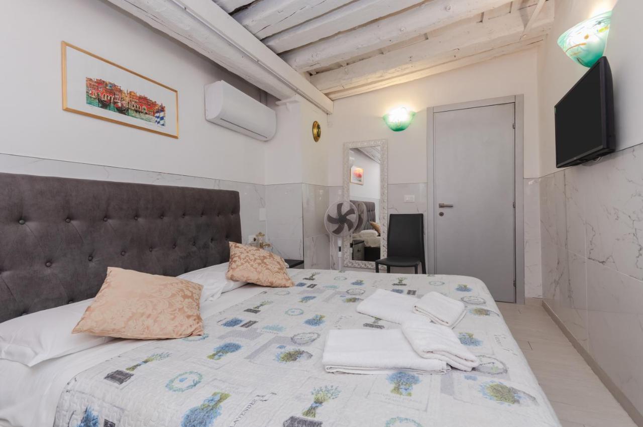 Palazzo Dolfin - Piazza San Marco Lovely Apartment Венеция Екстериор снимка